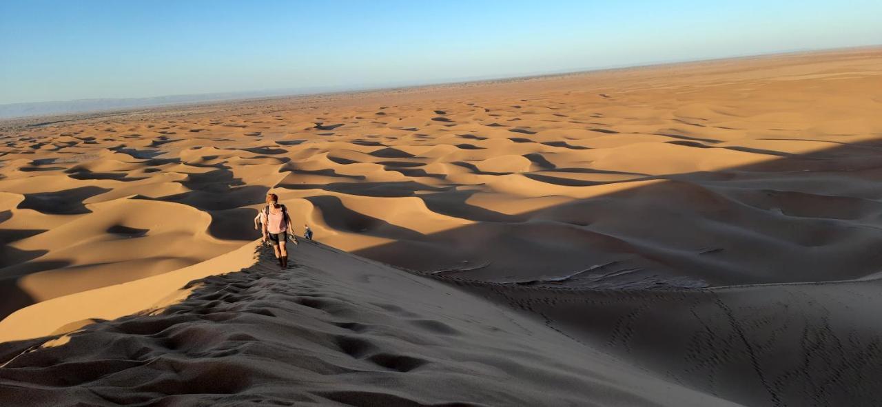 מחמיד Chegaga Desert Trips Camp מראה חיצוני תמונה