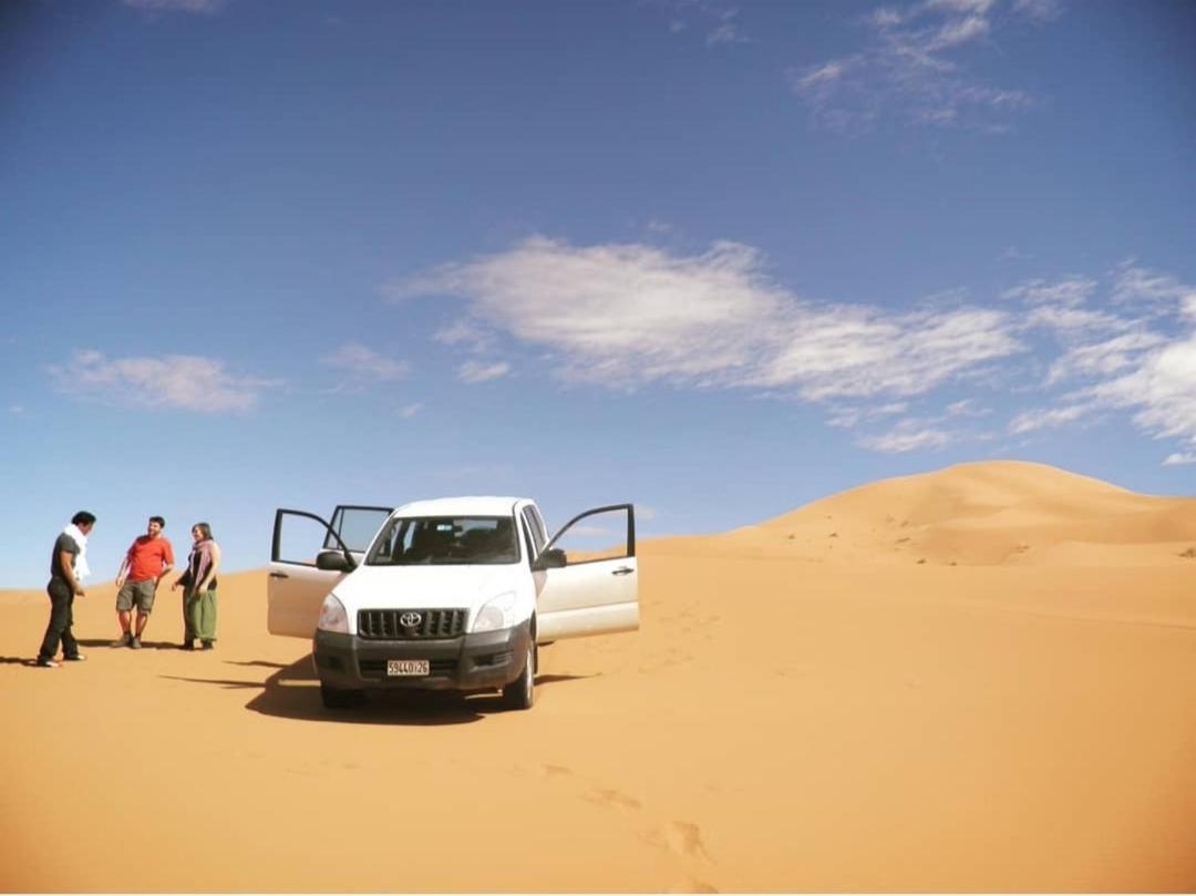 מחמיד Chegaga Desert Trips Camp מראה חיצוני תמונה